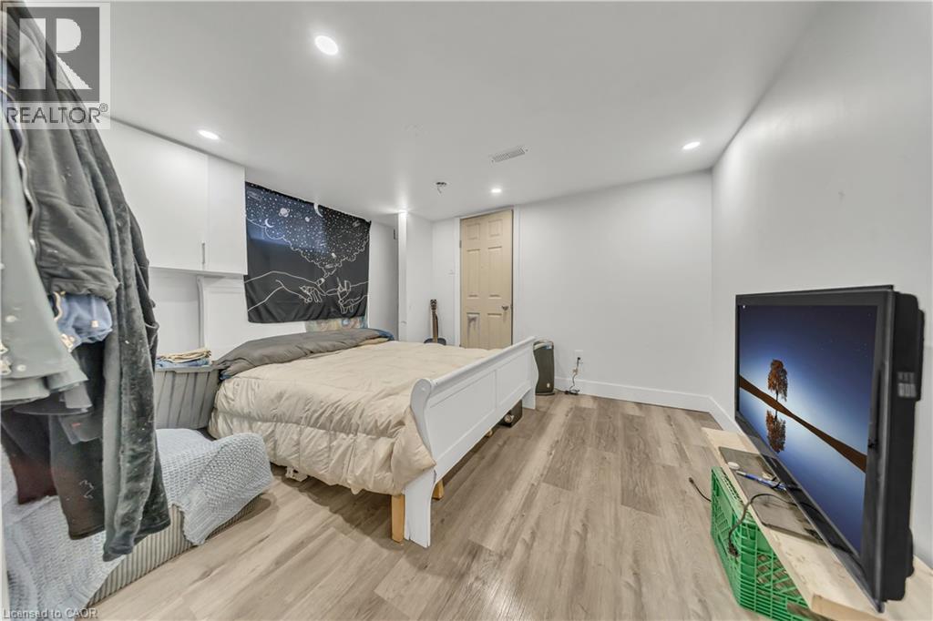478 GREENFIELD Avenue - Image 27