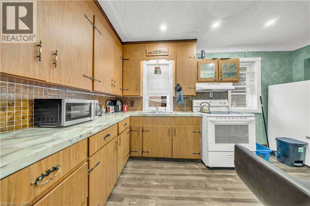 478 GREENFIELD Avenue - 9