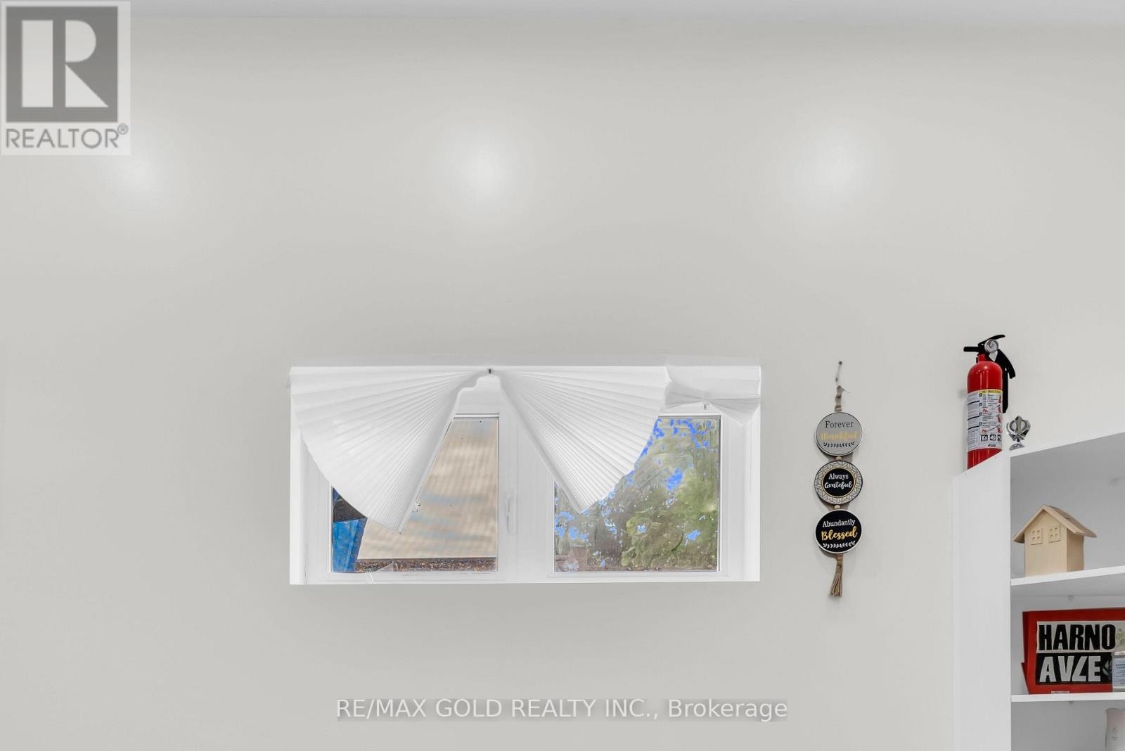 1547 FARMSTEAD DRIVE - Image 36
