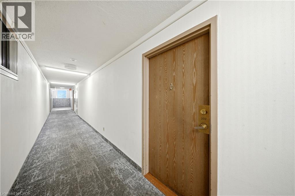 #202 25 AGNES Street - 8
