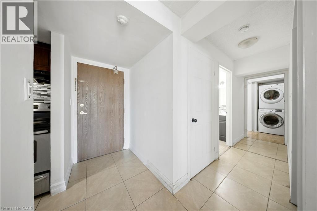 #202 25 AGNES Street - 9