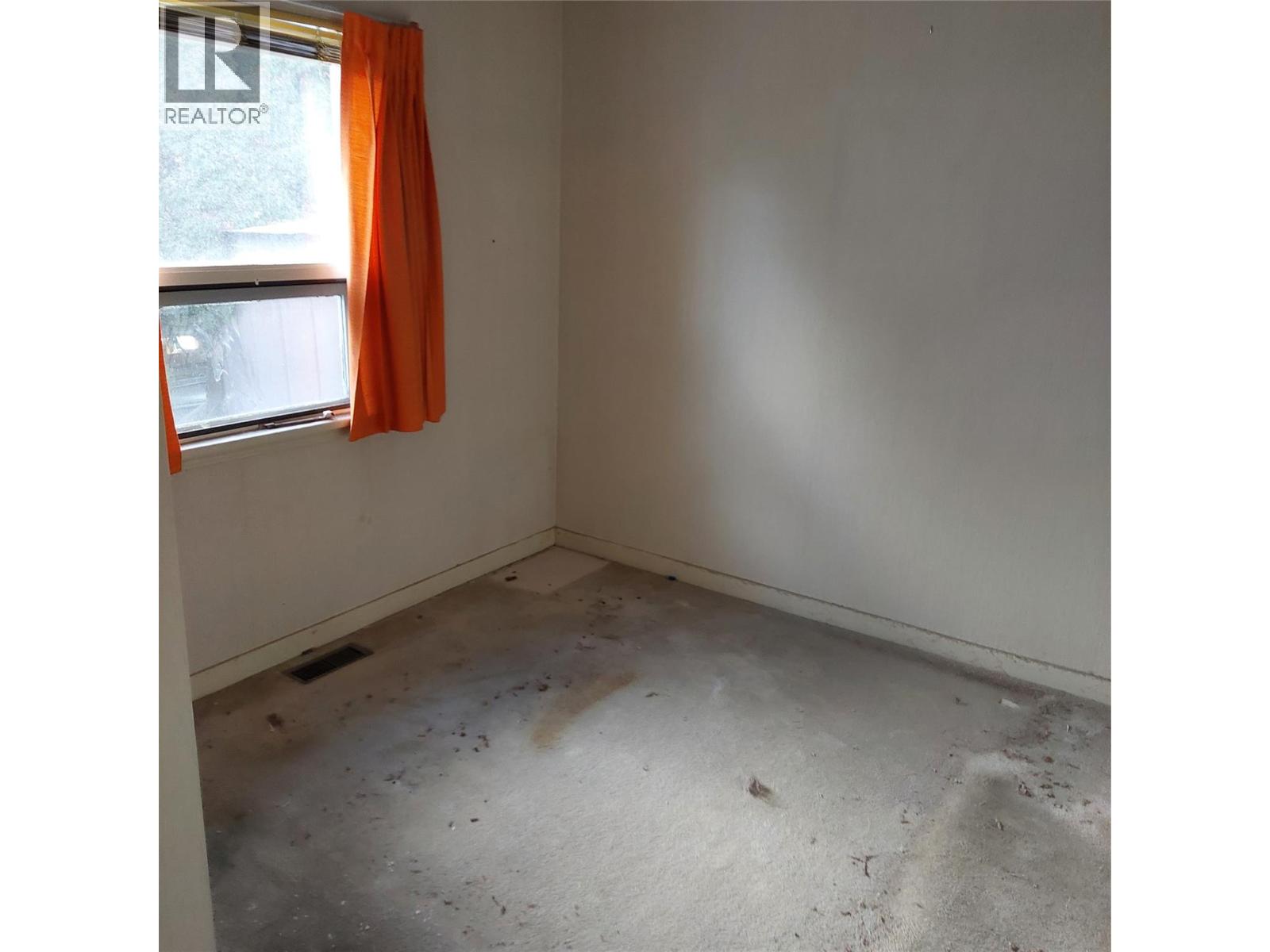 3220 35 Street - Image 6