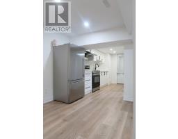 60 Attridge Drive, Aurora, ON L4G6J4 Photo 6