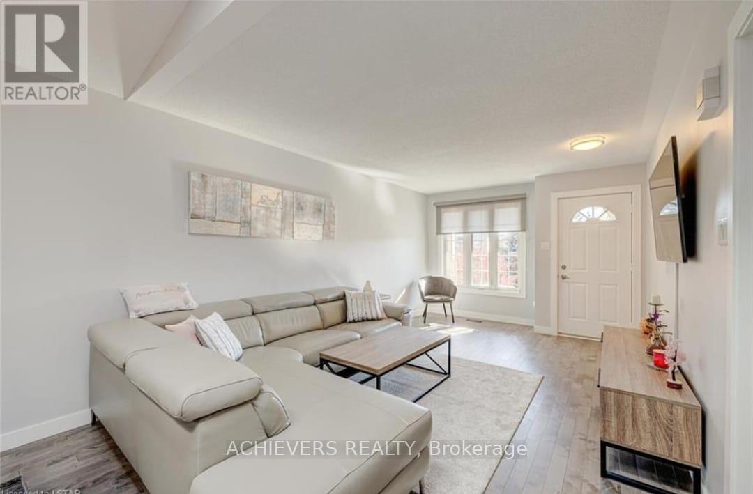1402 BAYCLIFFE PLACE - Image 5