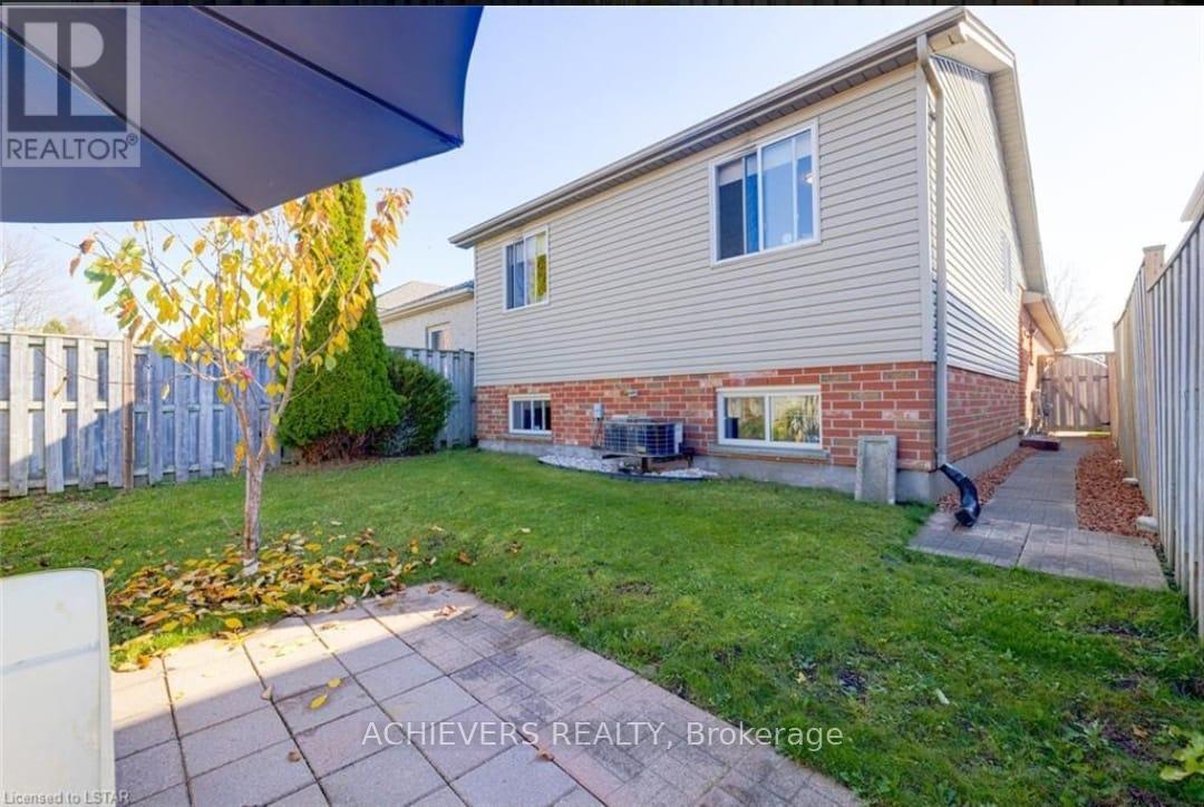 1402 BAYCLIFFE PLACE - 9