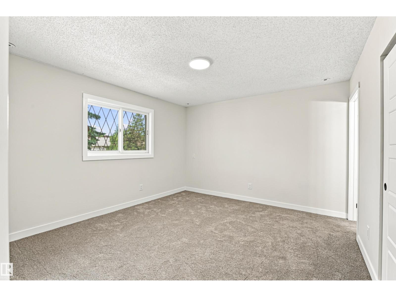 #21 9375 172 ST NW - 13