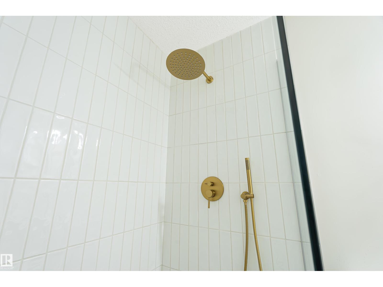 #21 9375 172 ST NW - 21