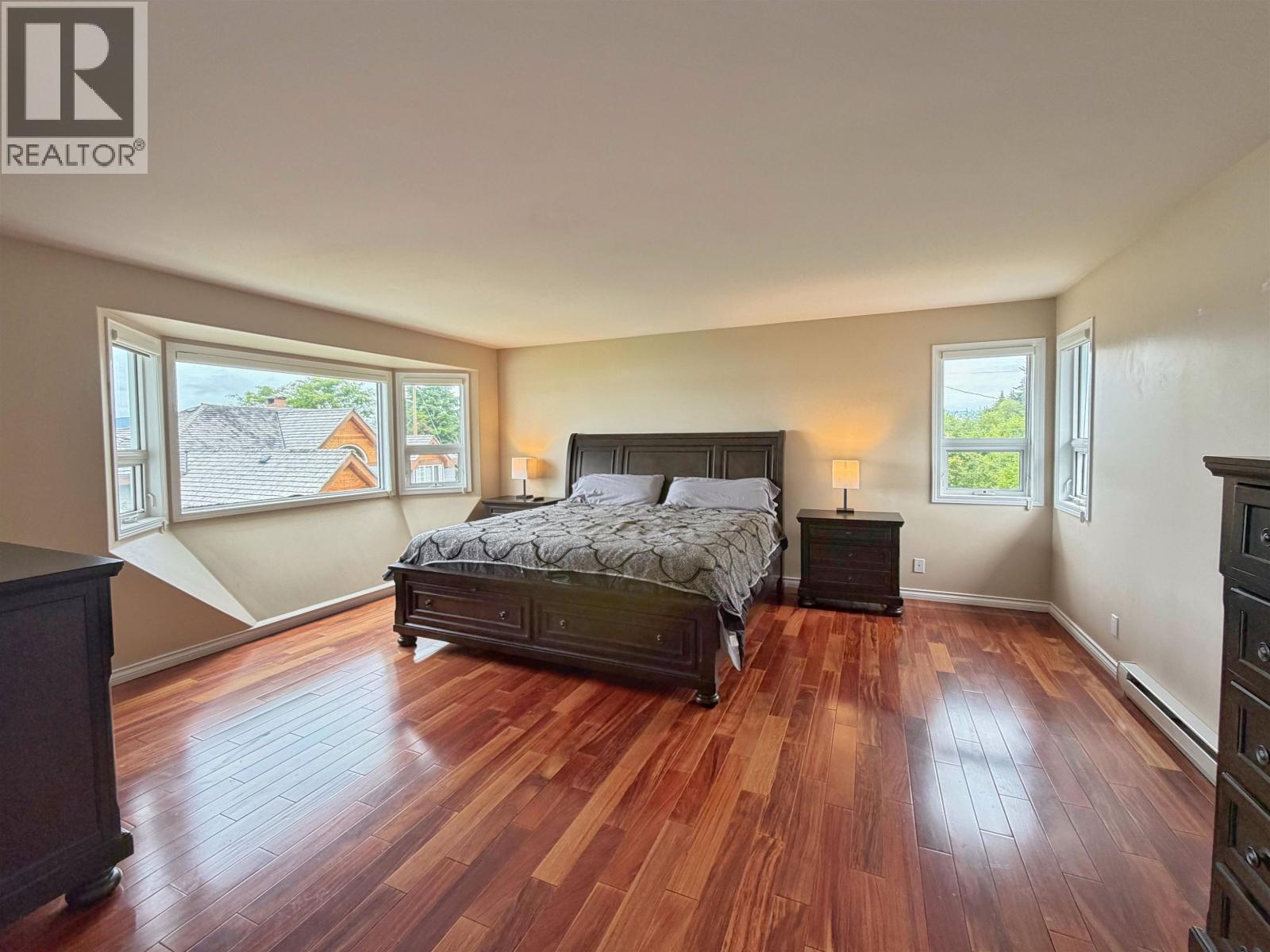 1824 GRAHAM AVENUE - 14