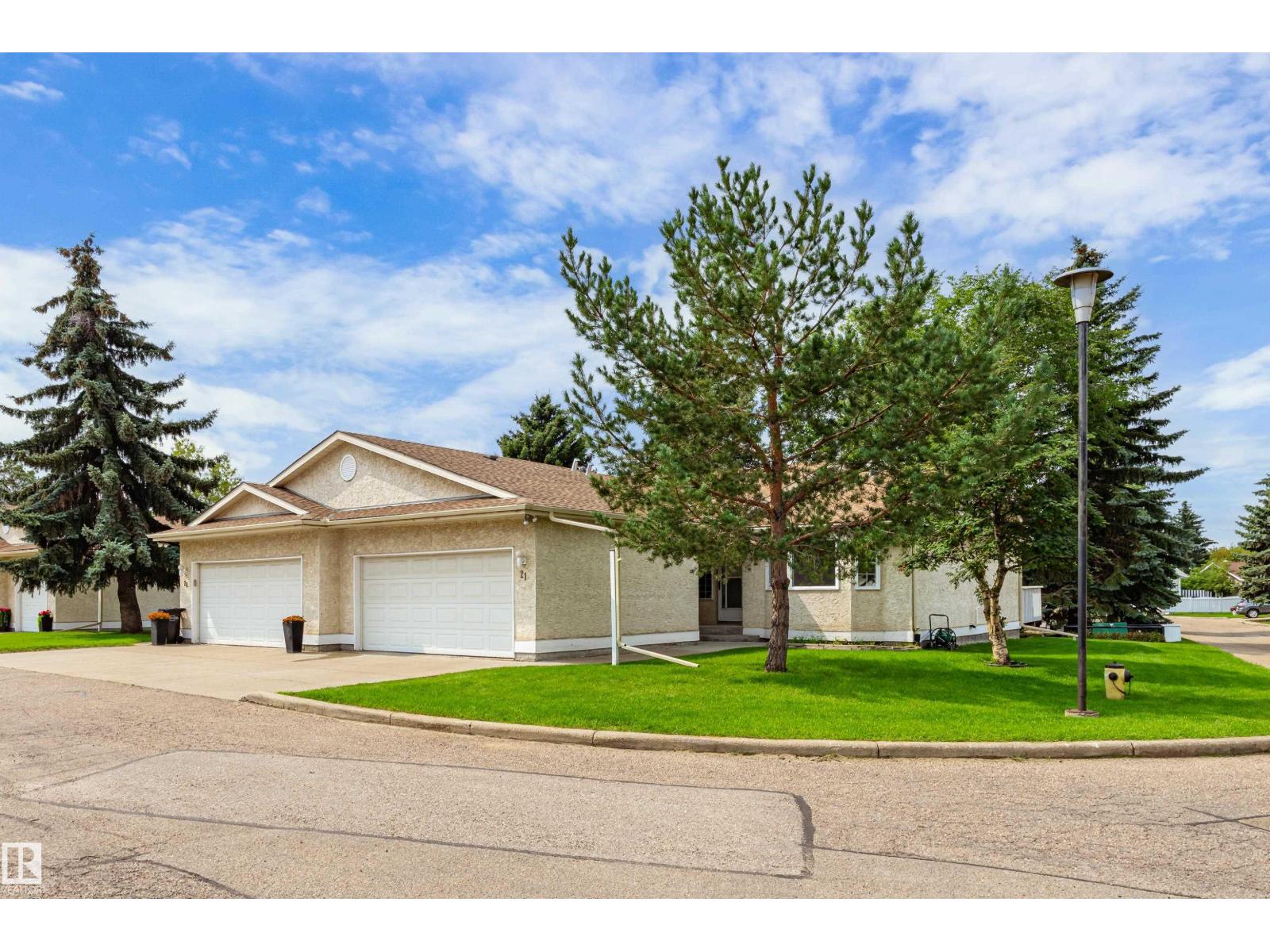 #21 9375 172 ST NW - 35