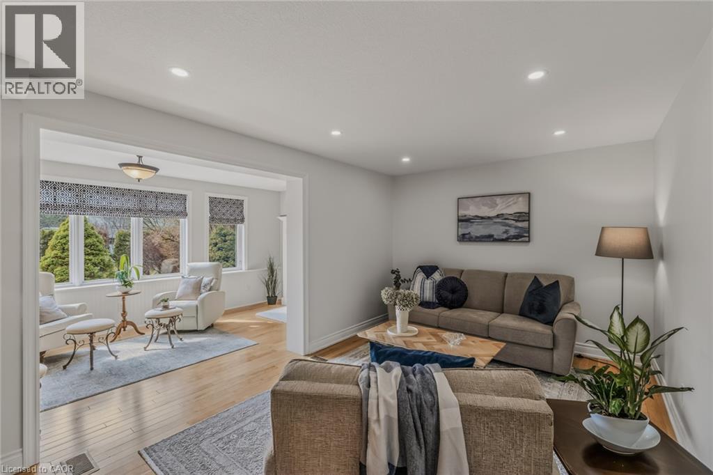 208 VICTORIA Street - Image 11