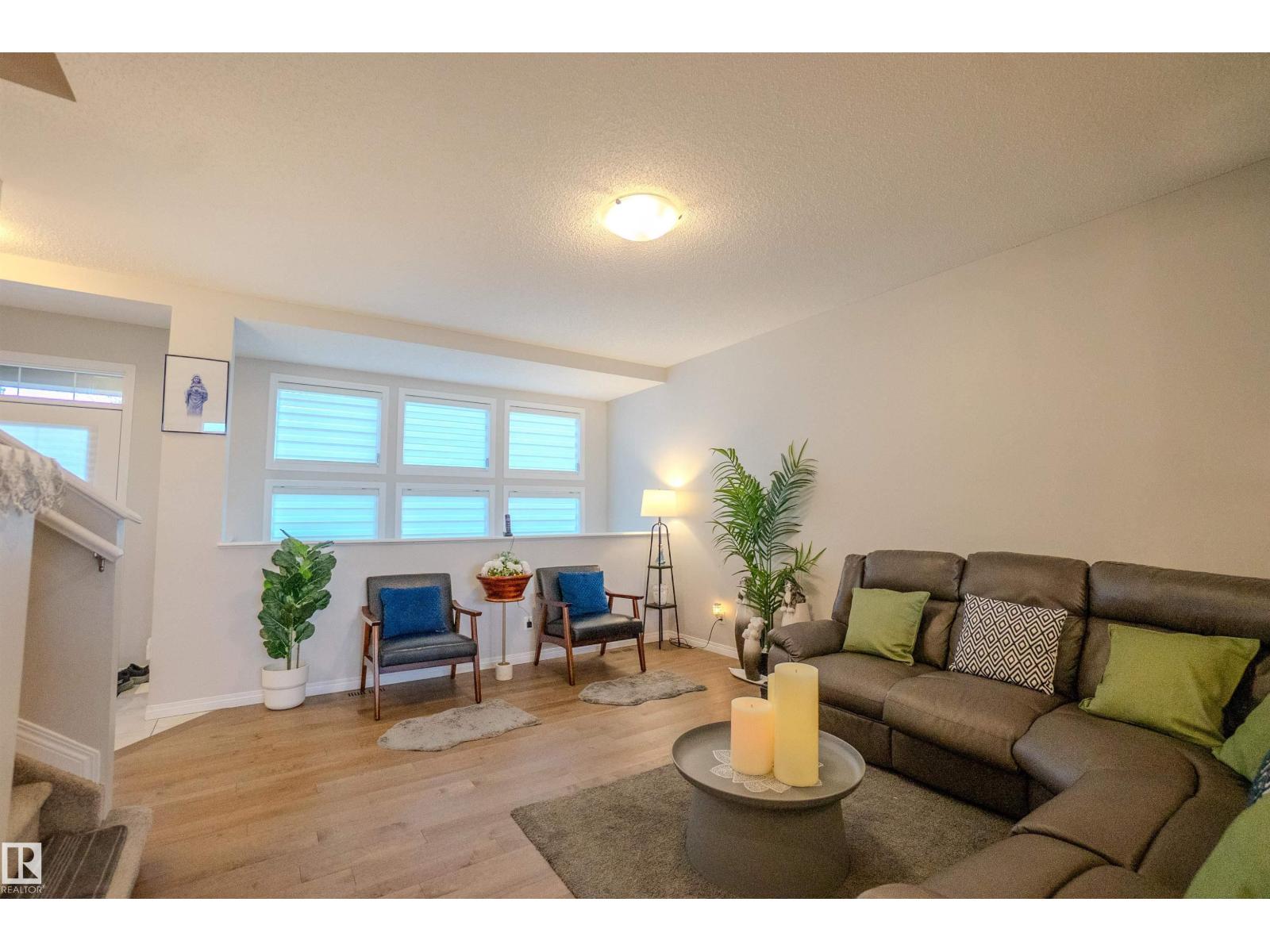 1766 Dumont CR SW SW