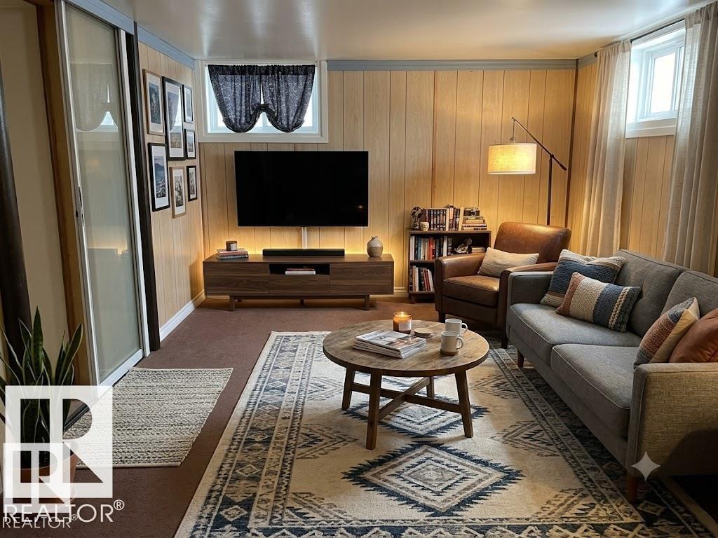 10917 96 Street NW - Photo 18