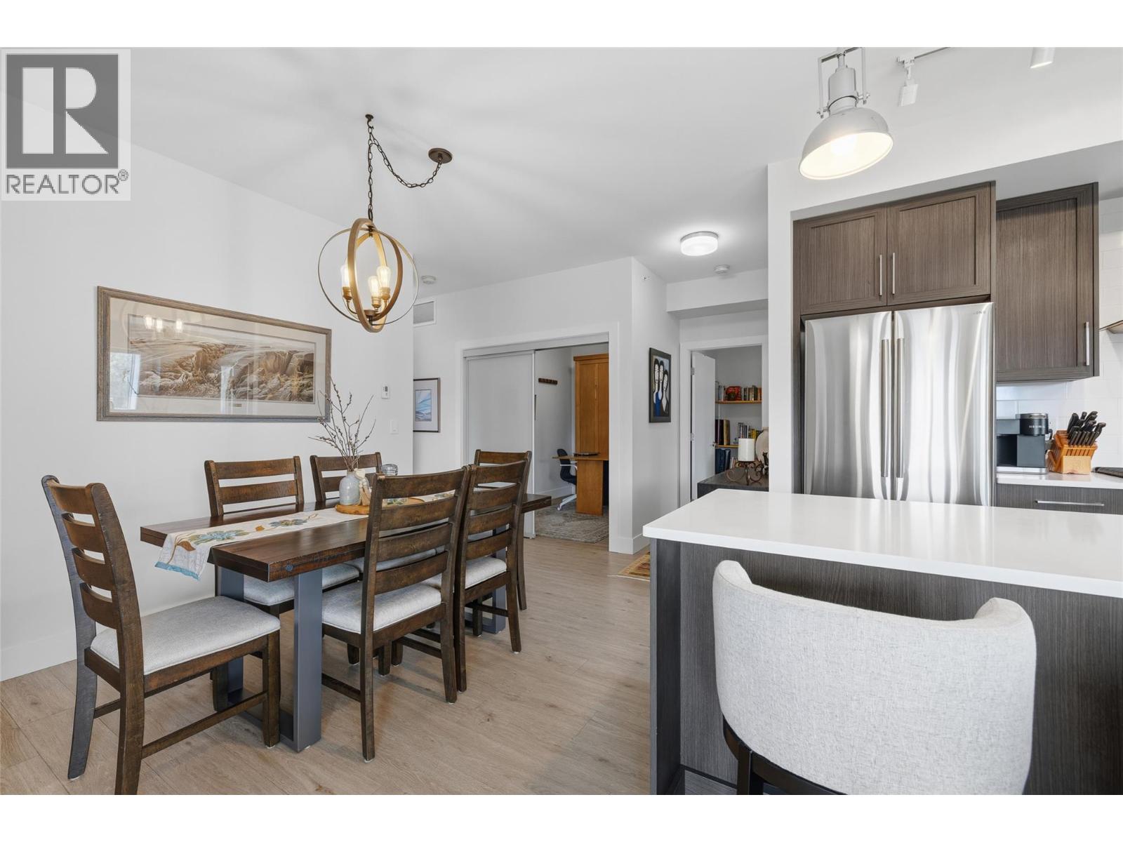 PH21 4380 Lakeshore Road, Kelowna