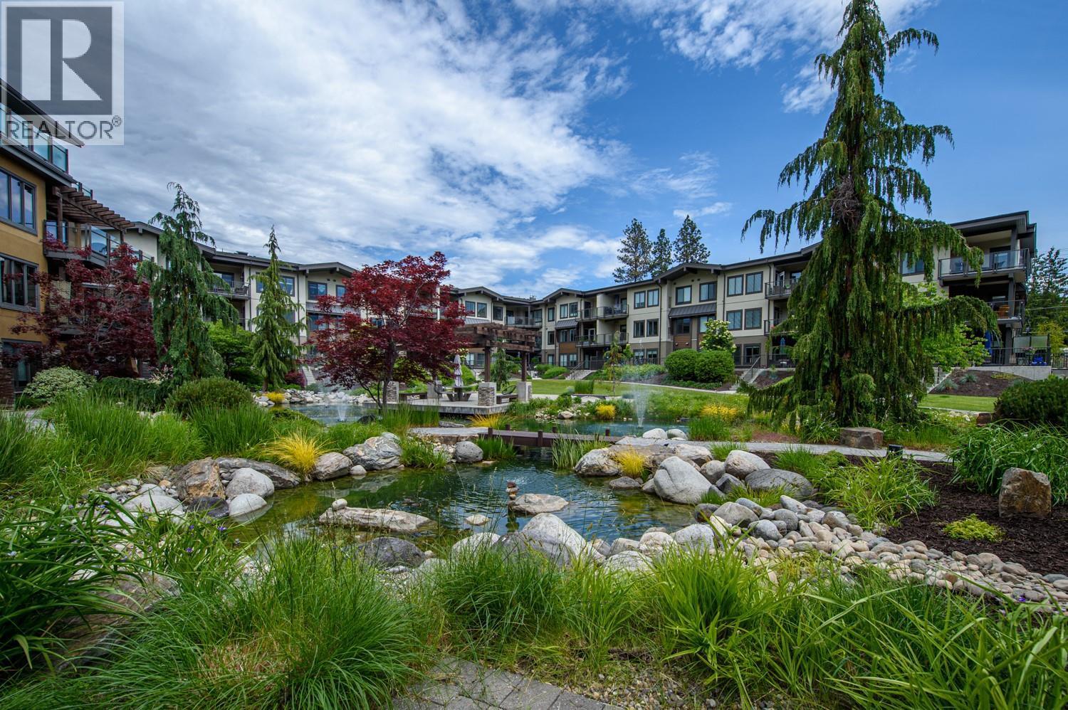 PH21 4380 Lakeshore Road, Kelowna
