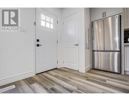 Bedroom - 609 Mortimer Avenue, Toronto, ON M4C2J6 Photo 10