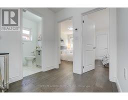 609 Mortimer Avenue, Toronto, ON M4C2J6 Photo 17