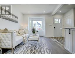Dining room - 609 Mortimer Avenue, Toronto, ON M4C2J6 Photo 8