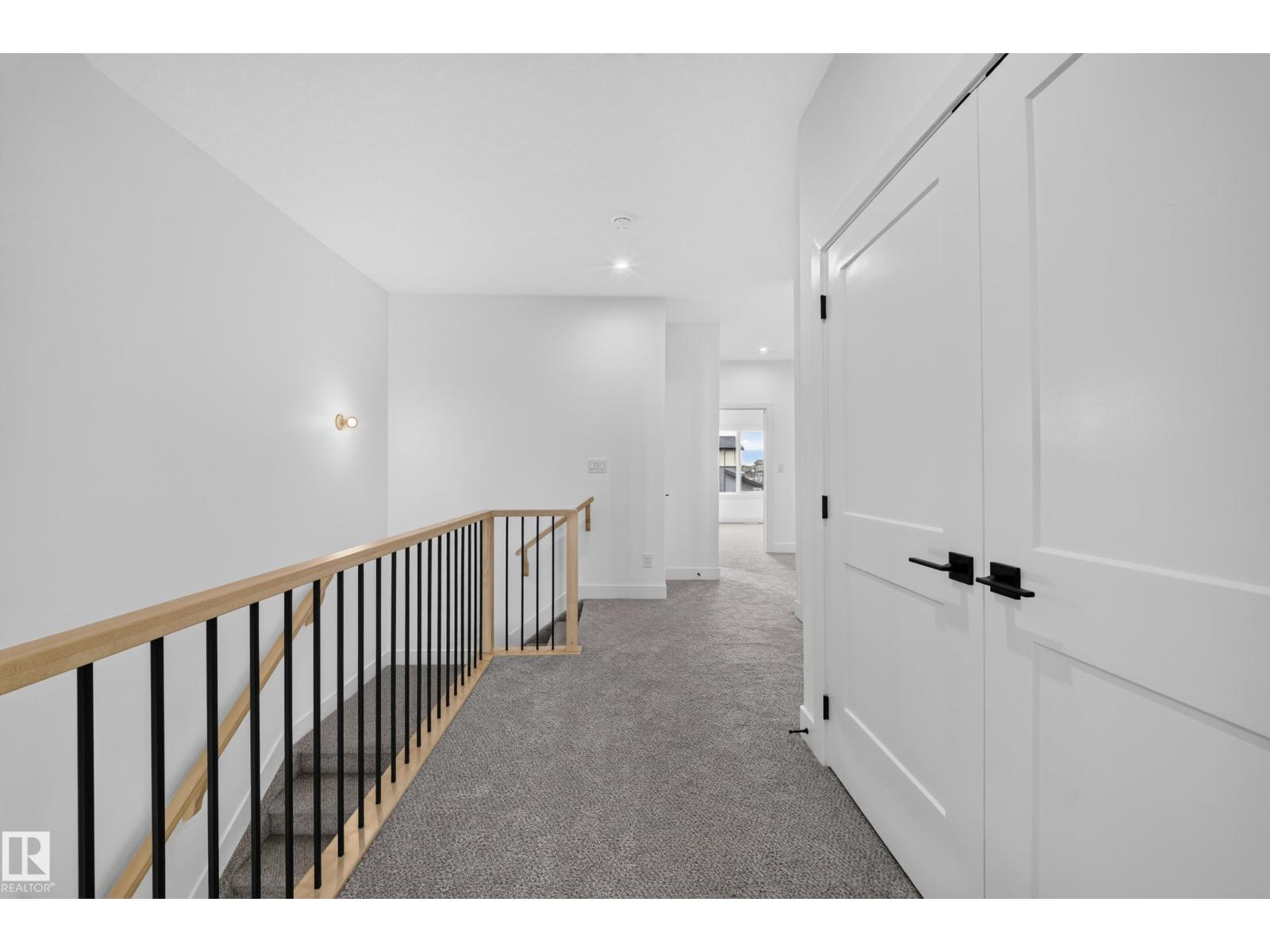 222 black stone drive - Photo 18