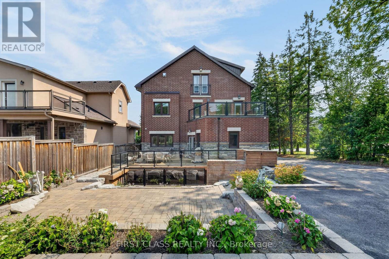 302 BROOKSIDE ROAD - 4