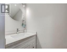 28 Bates Court, Barrie, ON L4N8L8 Photo 15
