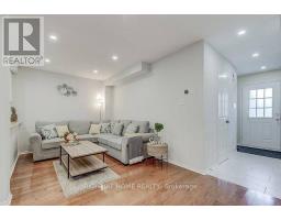 28 Bates Court, Barrie, ON L4N8L8 Photo 9