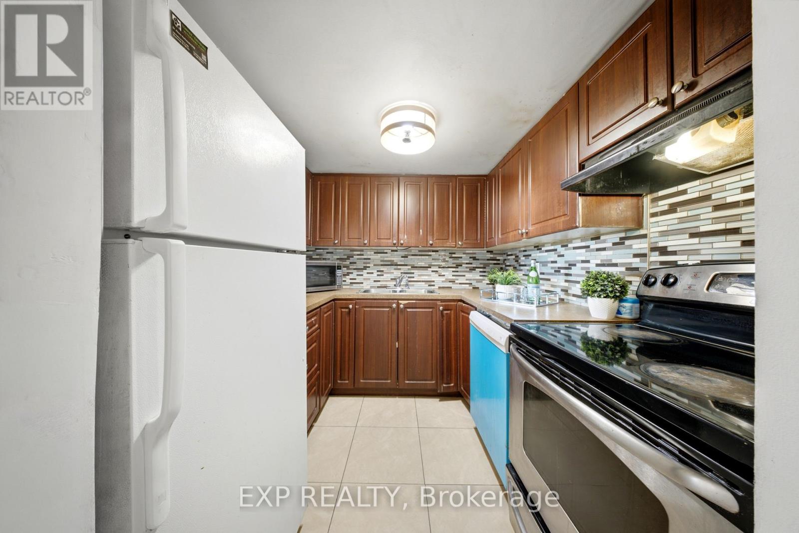 #202 25 AGNES STREET - 12