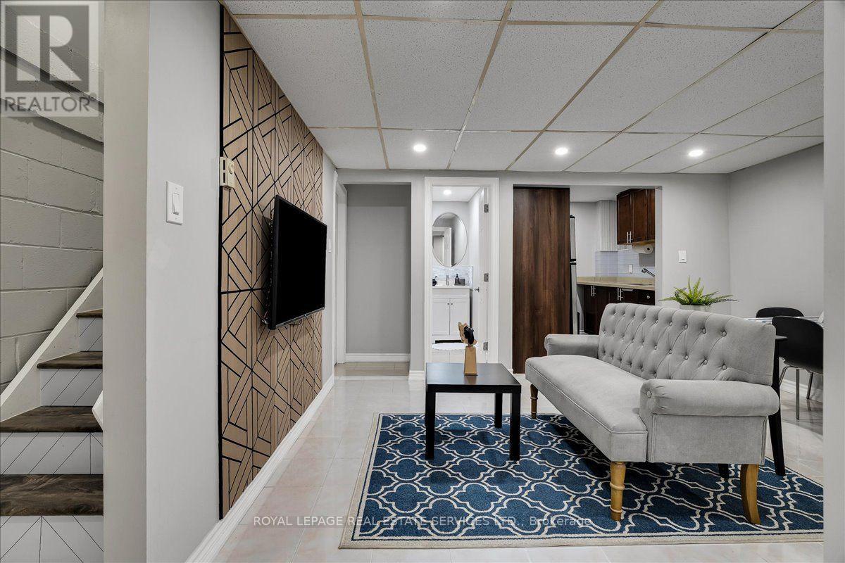 #14 1310 GULLEDEN DRIVE - Image 27