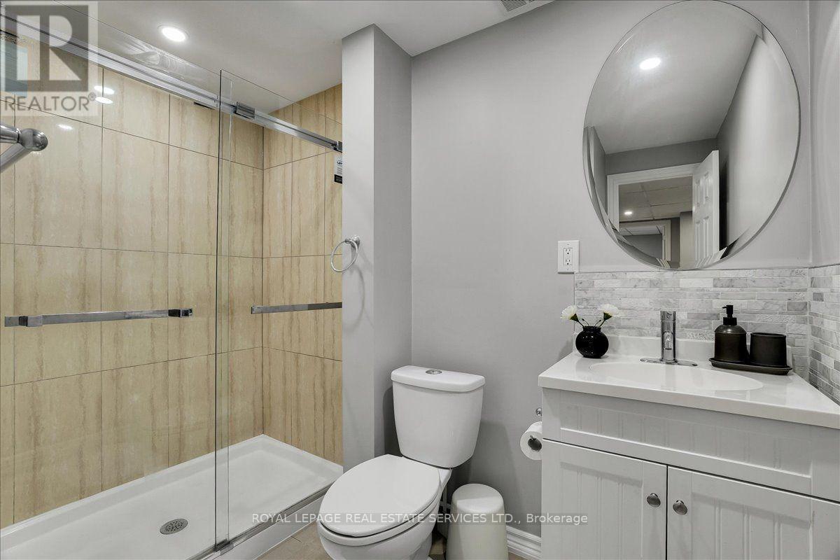 #14 1310 GULLEDEN DRIVE - Image 32