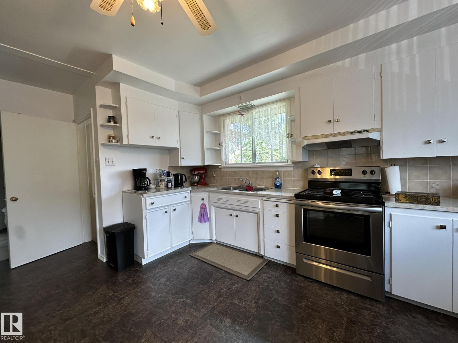 5029 48 ST - 4