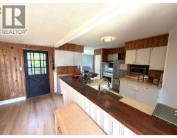 988 Cemetery Road, Gibsons, BC V0N1V7 Photo 15