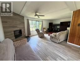 988 Cemetery Road, Gibsons, BC V0N1V7 Photo 19
