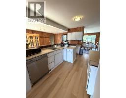988 Cemetery Road, Gibsons, BC V0N1V7 Photo 17