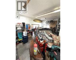 988 Cemetery Road, Gibsons, BC V0N1V7 Photo 40