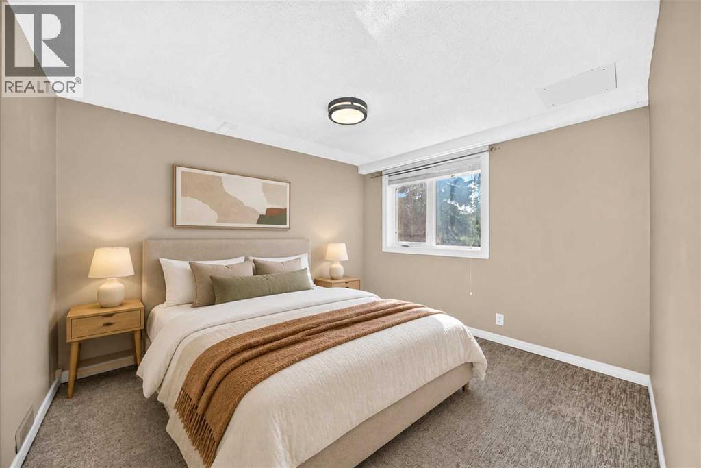 448 Strathcona Drive Southwest - Photo 26