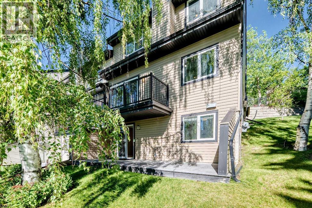 448 Strathcona Drive Southwest - Photo 30
