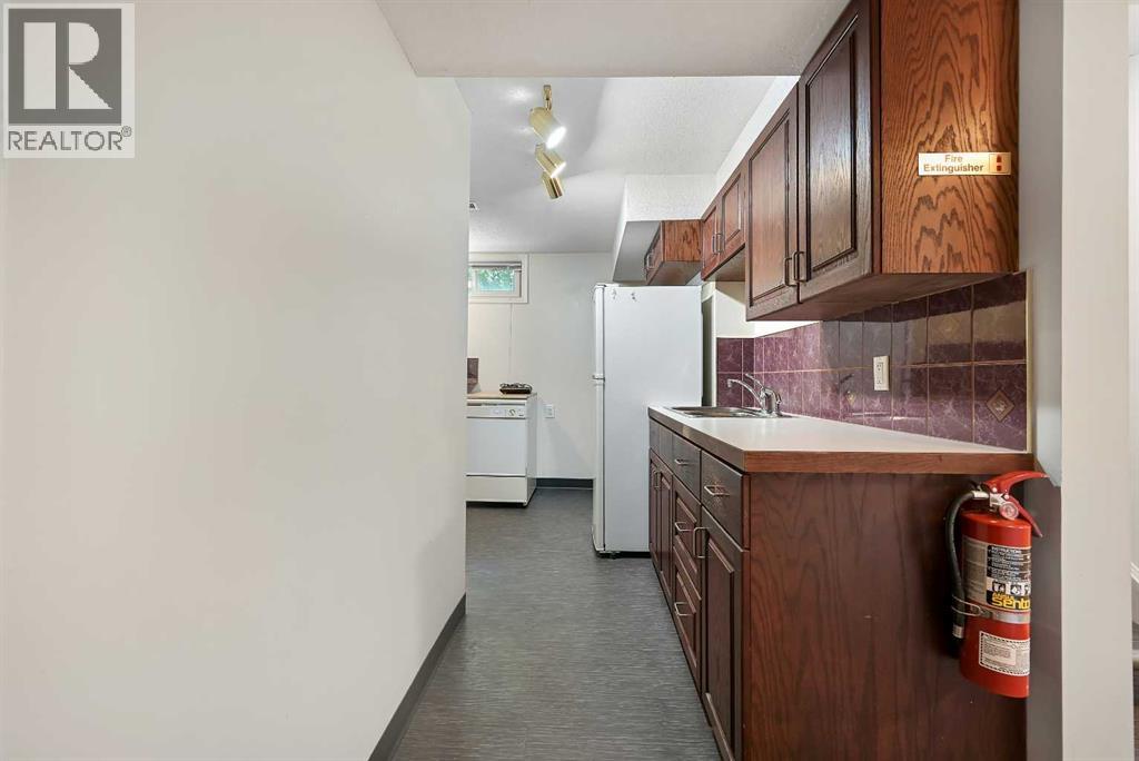1415 Rosehill Drive Northwest - Photo 19