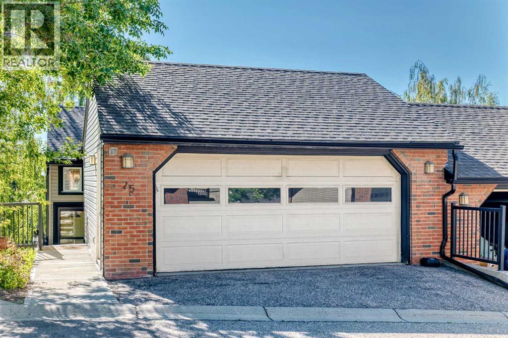 Property for sale at 25, 448 Strathcona Drive SW