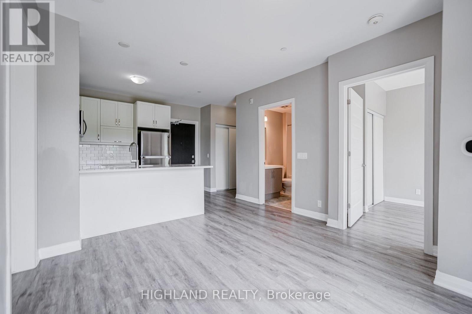 #129 102 GROVEWOOD COMMON - 10