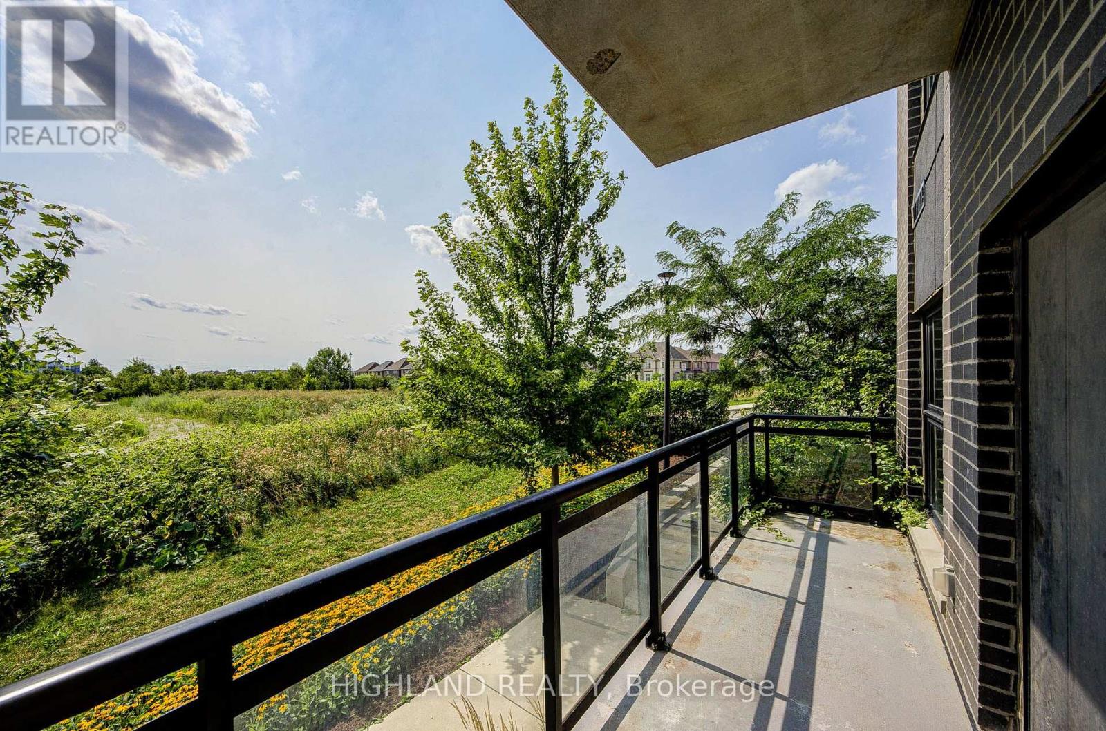 #129 102 GROVEWOOD COMMON - 13