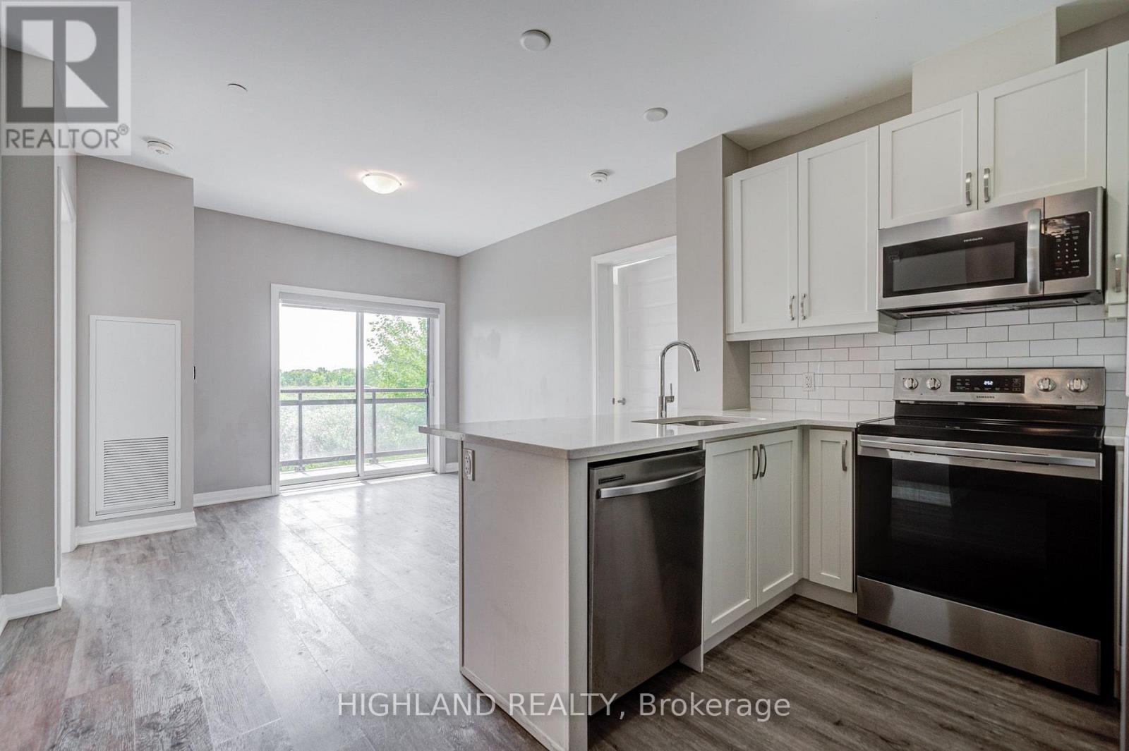 #129 102 GROVEWOOD COMMON - 9
