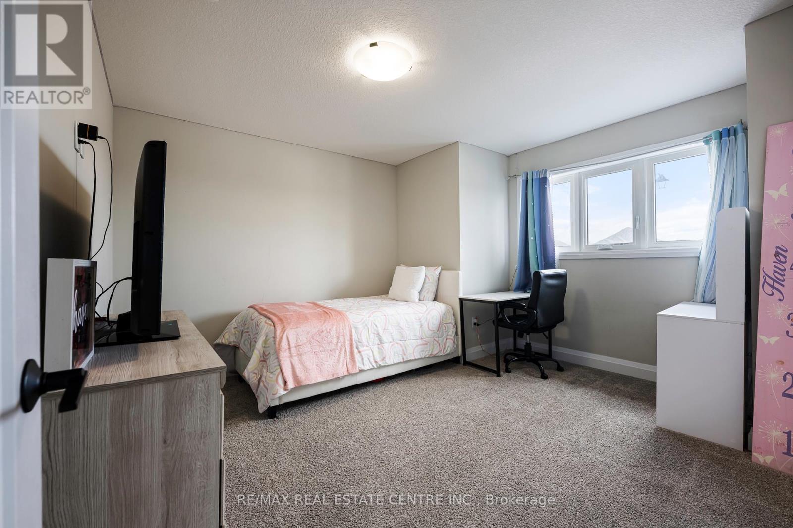 63 MELODY LANE - Image 27