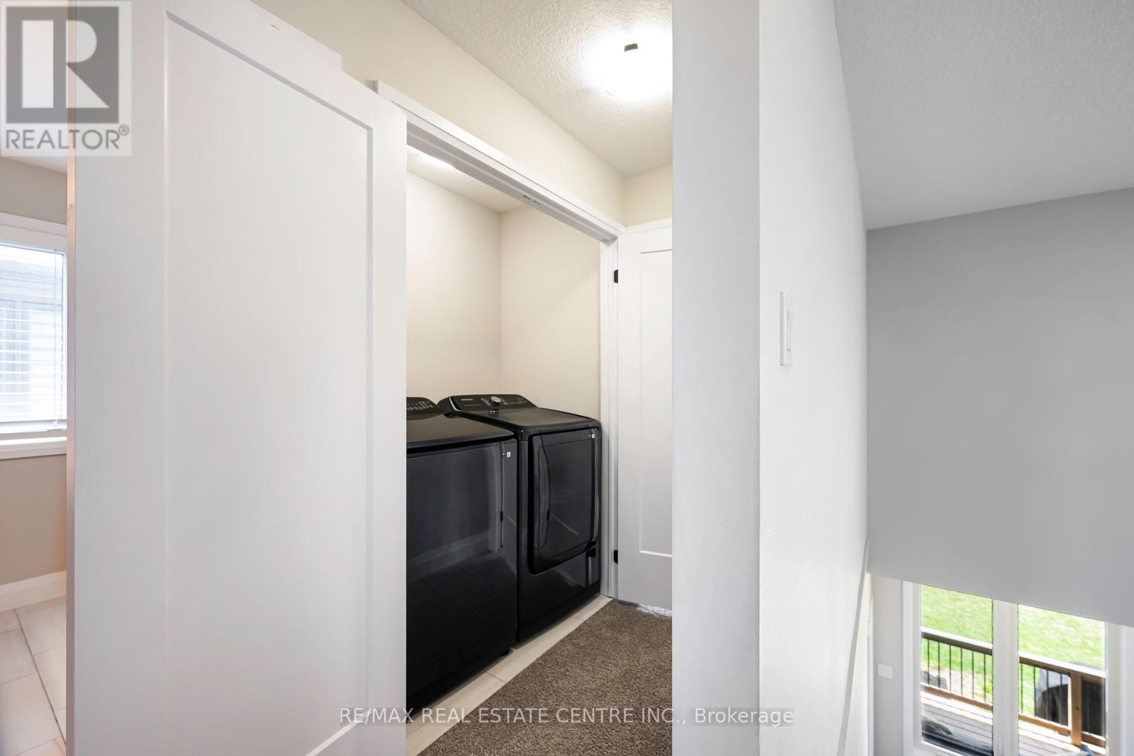 63 MELODY LANE - Image 36
