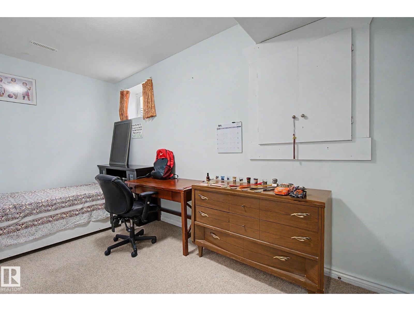 3236 21 Street NW - Photo 32