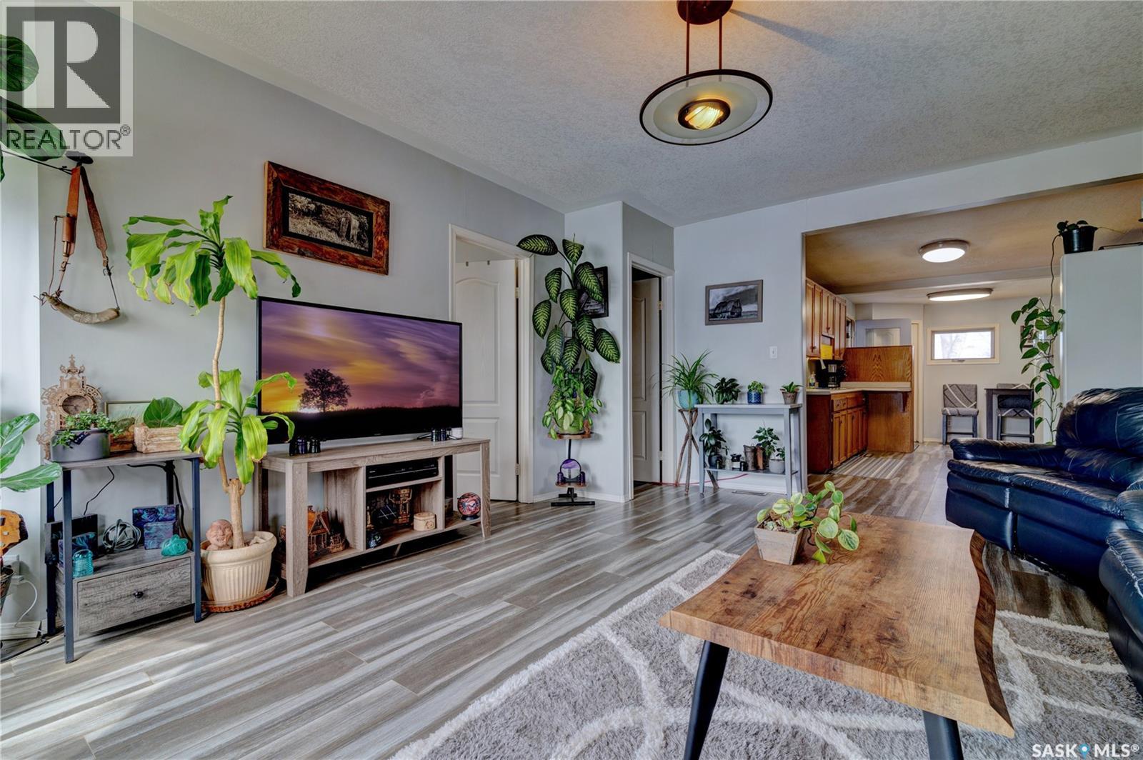 1230 Dewdney AVENUE E - 23