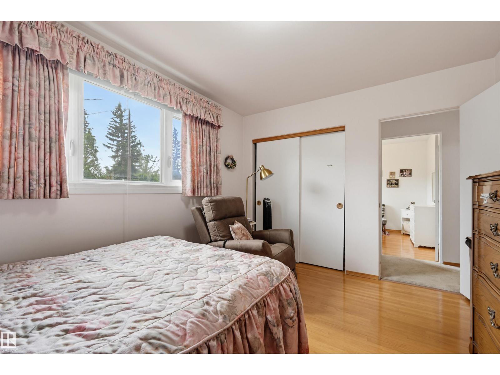 14711 82 Avenue NW - Photo 21