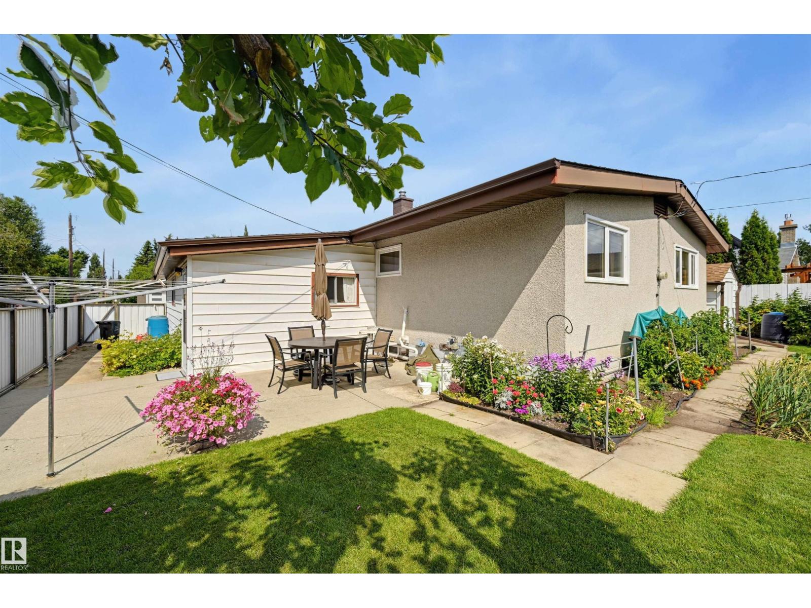 14711 82 Avenue NW - Photo 8