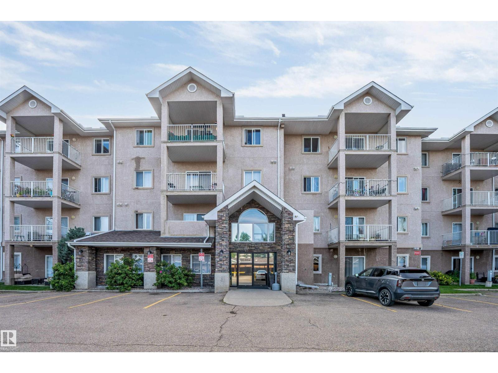#416 2305 35A AV NW - 2
