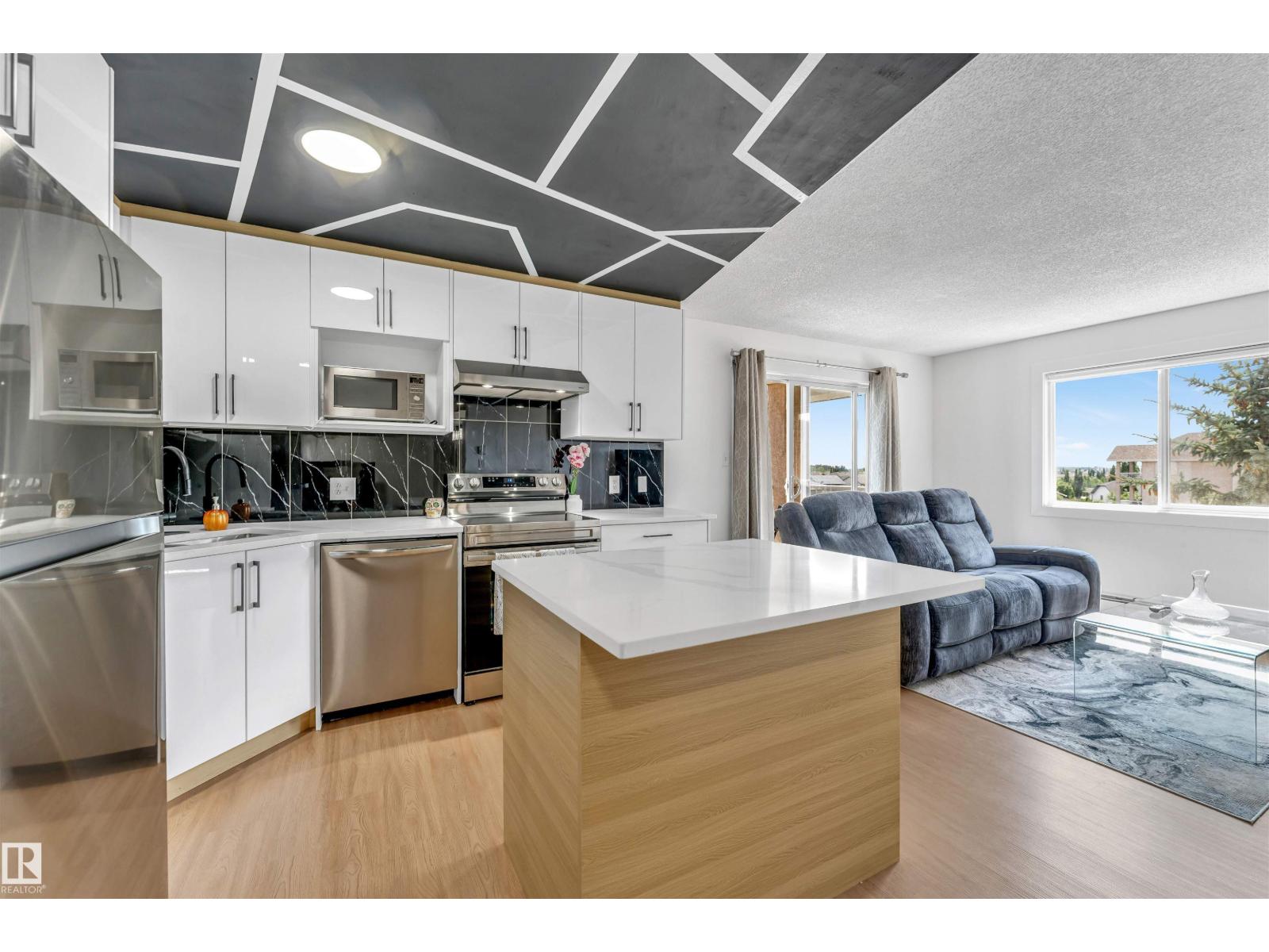 #416 2305 35A AV NW - 25
