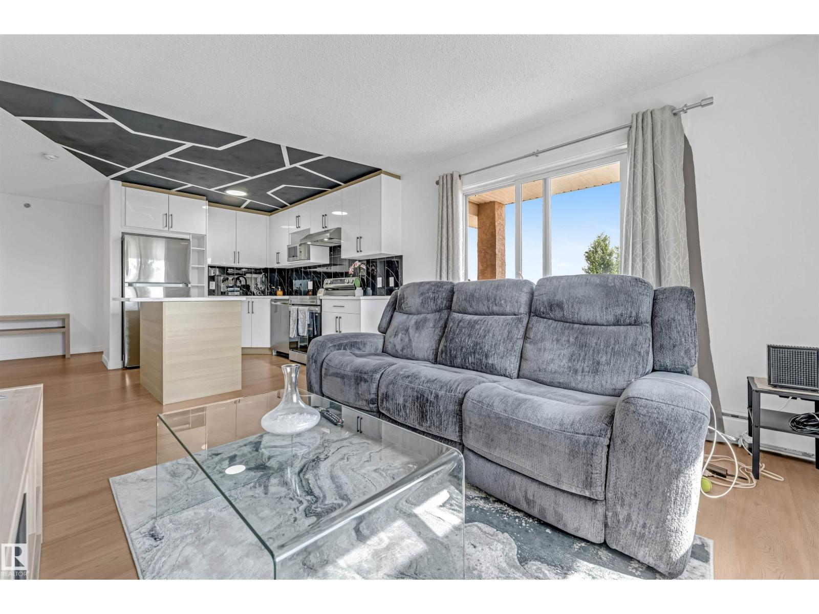 #416 2305 35A AV NW - 30