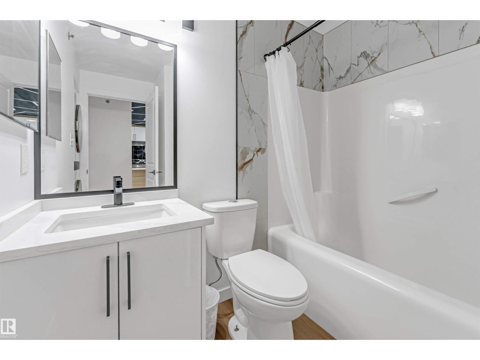 #416 2305 35A AV NW - 32